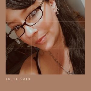 Meet your Posher, Pam